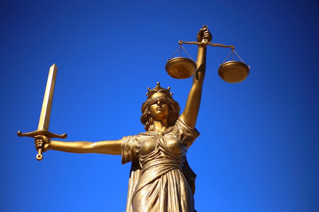 Bronze Lady Justice statue